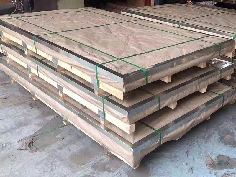 Steel plate packaging Steel plate packaging